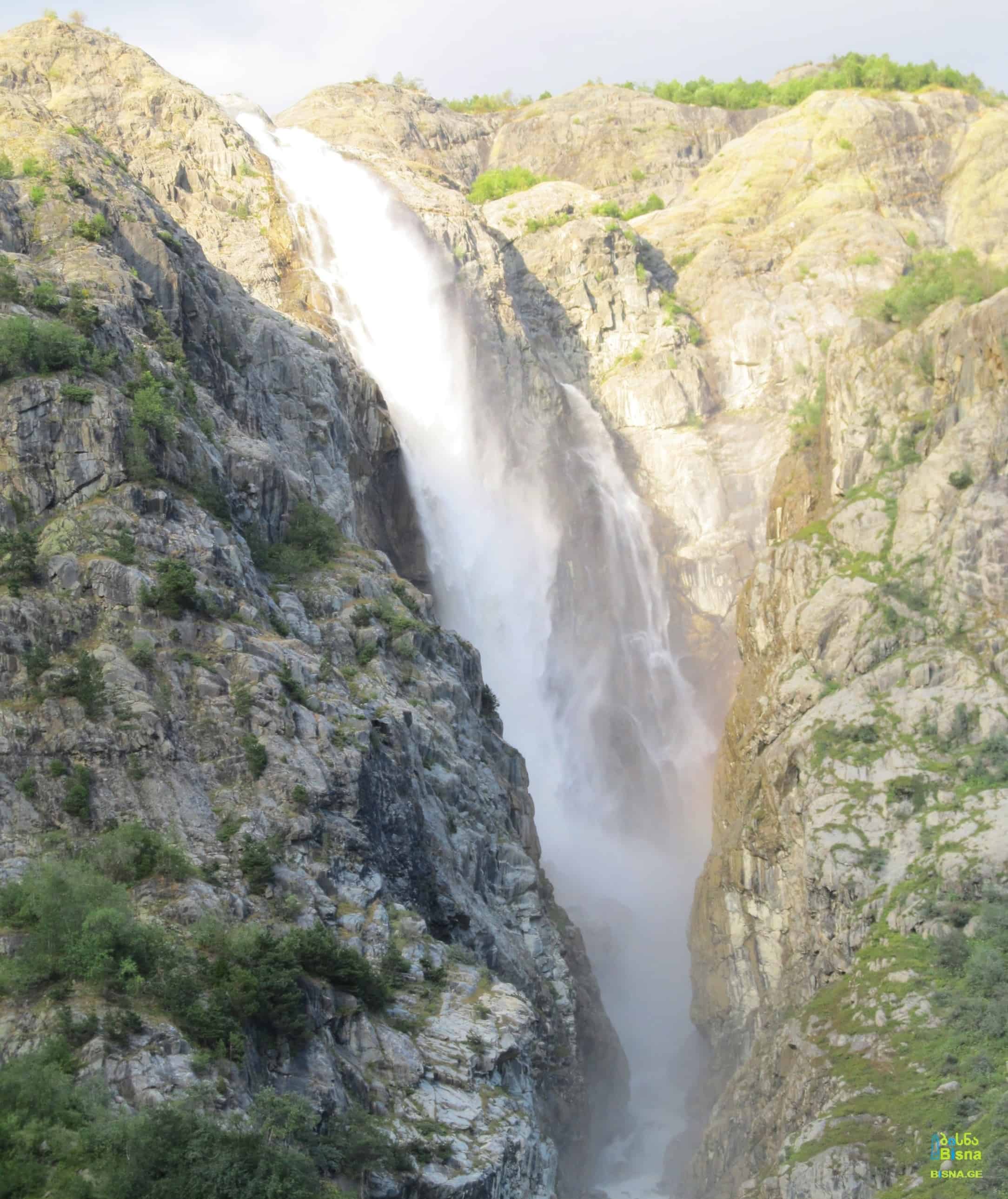 Shdygra Waterfall
